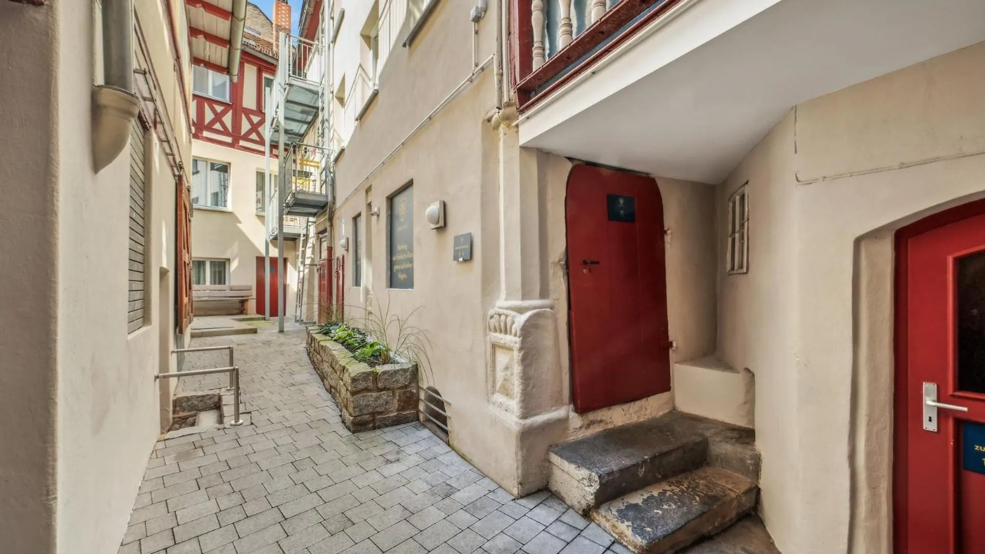 Neu Kapapart15 - 6 Schoene Fewos Mit Einbaukueche, Bad Und Balkon In Der Altstadt Auf Bambergs Insel Apartment