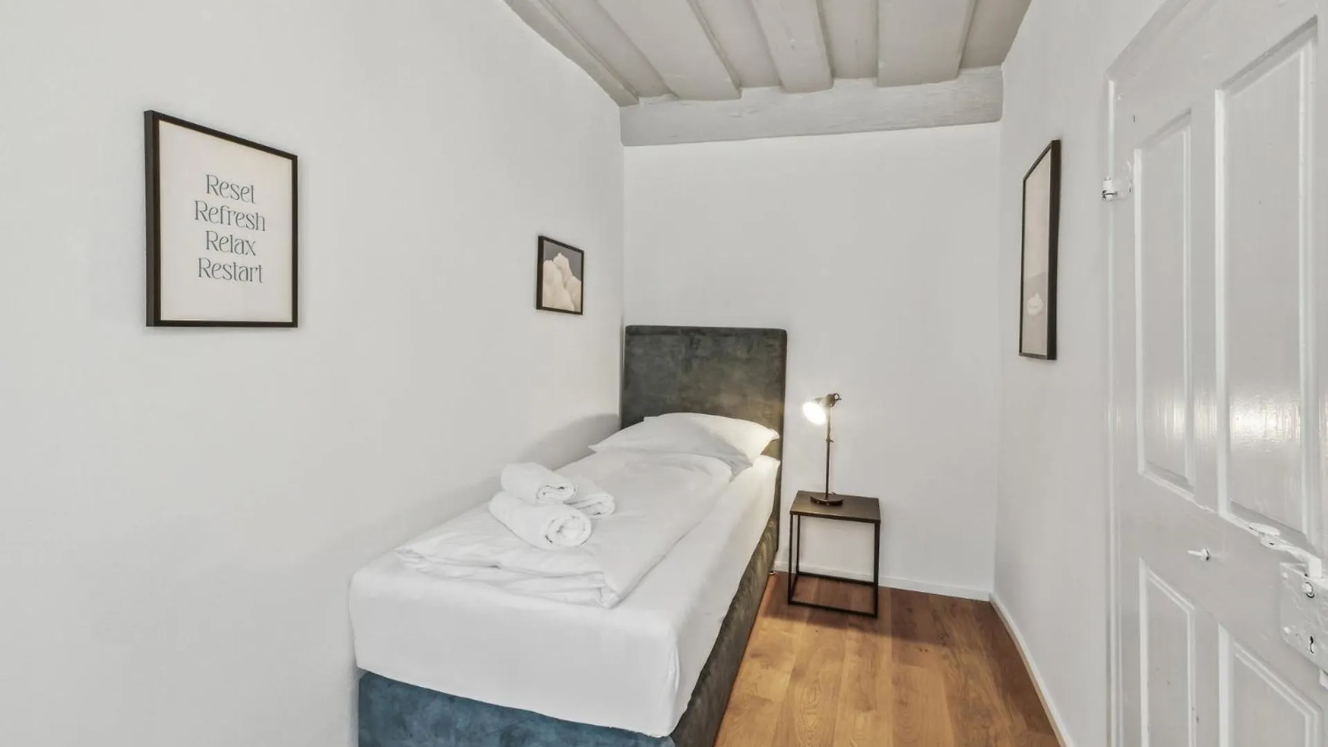 Apartment Neu Kapapart15 - 6 Schoene Fewos Mit Einbaukueche, Bad Und Balkon In Der Altstadt Auf Bambergs Insel